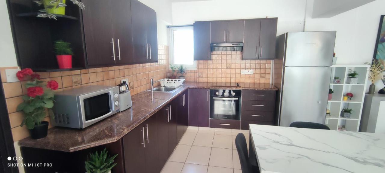 Seaview Harmony Apartment Larnaca Exterior foto